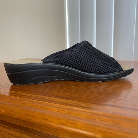 Fly Flot Mesh Slip On Mule Sandals Black Size 8 - Picture 3 of 12